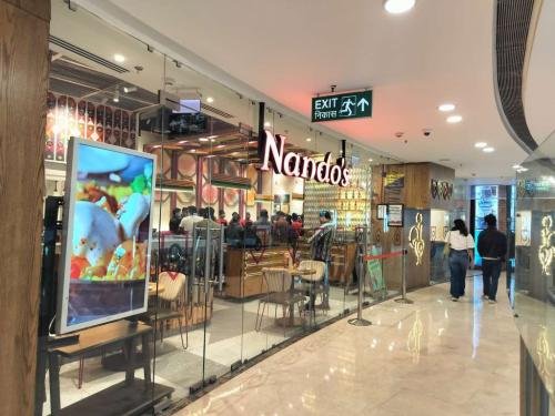 Nandos-Mall-of-India-Noida-5