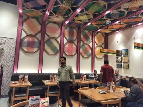 Nandos-Mall-of-India-Noida-6